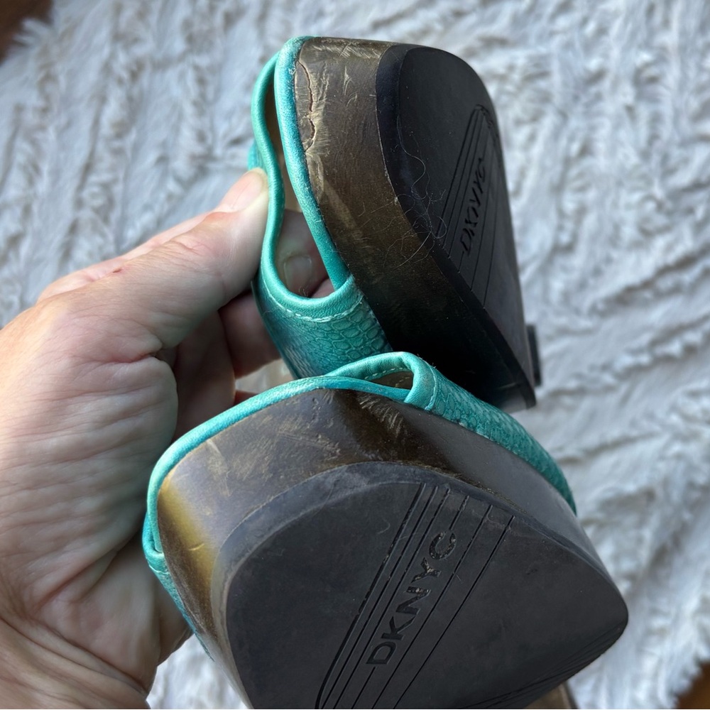 DKNYC, DKNY city “Anita” Turquoise Peep-Toe Slingback Heels, snakeskin,4.25” - Picture 5 of 11